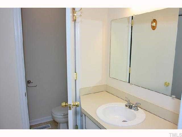 311 Southwest Maynard Road Cary, NC 27511 - Photo 6 of 12 Gallery Image 6