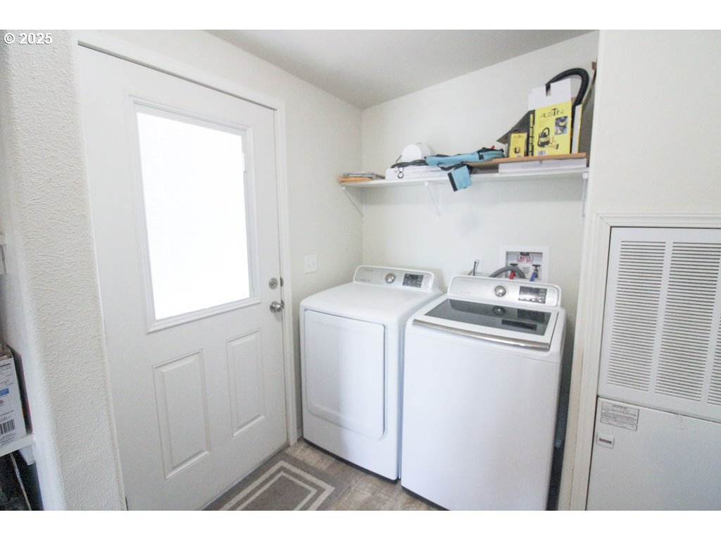 300 Southwest 7th Avenue, Unit 102 Battle Ground, WA 98604 - Photo 18 of 24 Den/Office