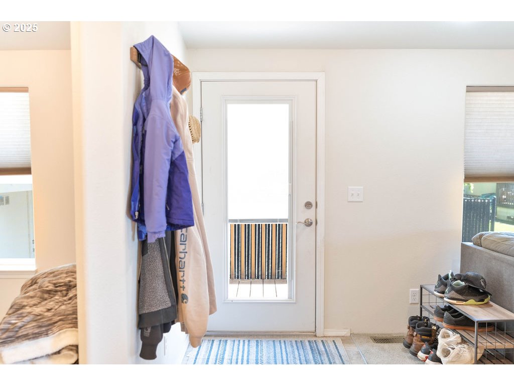 300 Southwest 7th Avenue, Unit 102 Battle Ground, WA 98604 - Photo 4 of 24