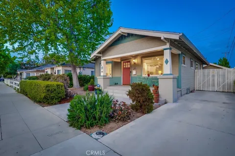 $1,300,000 | 624 Termino Avenue, Long Beach, CA 90814