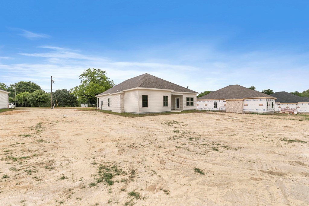 174 Oscar Godwin Road Dothan, AL 36301 - Photo 3 of 34