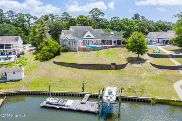 $1,611,000 | 184 Olde Point Road, Hampstead, NC 28443
