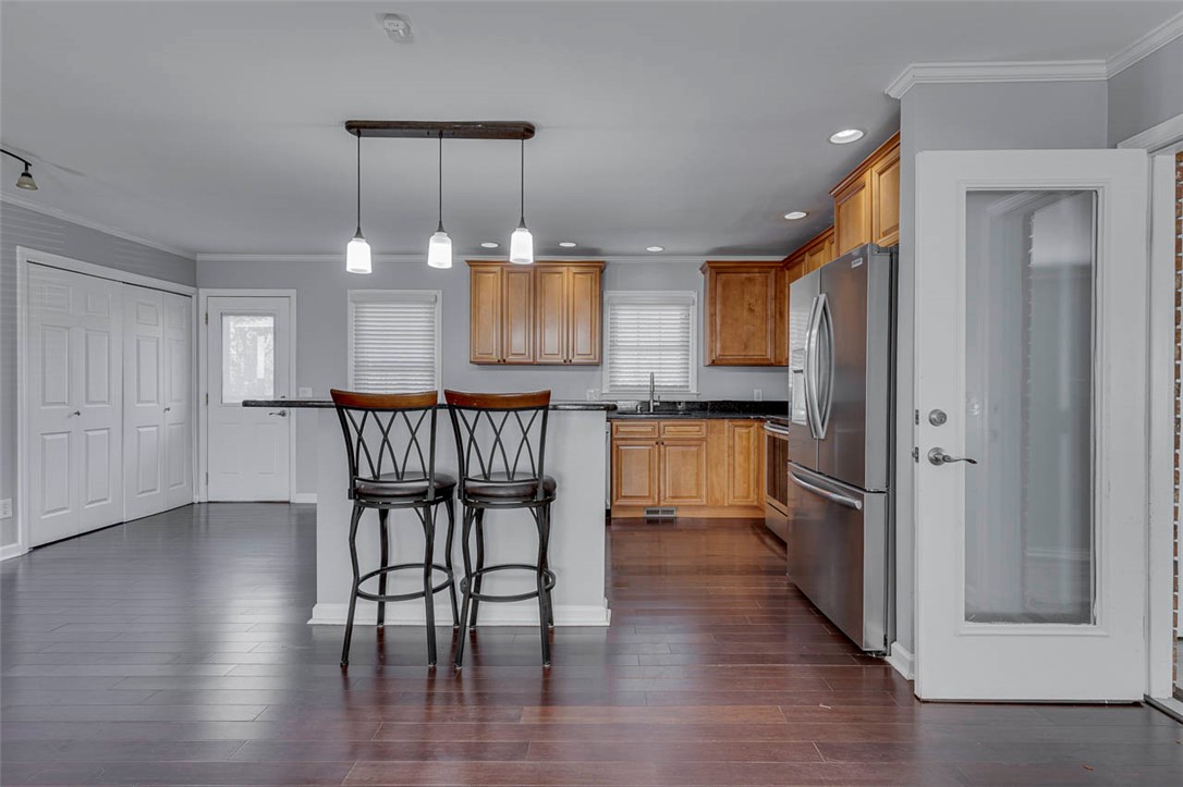 216 Hickory Drive Easley, SC 29642 - Photo 13 of 38