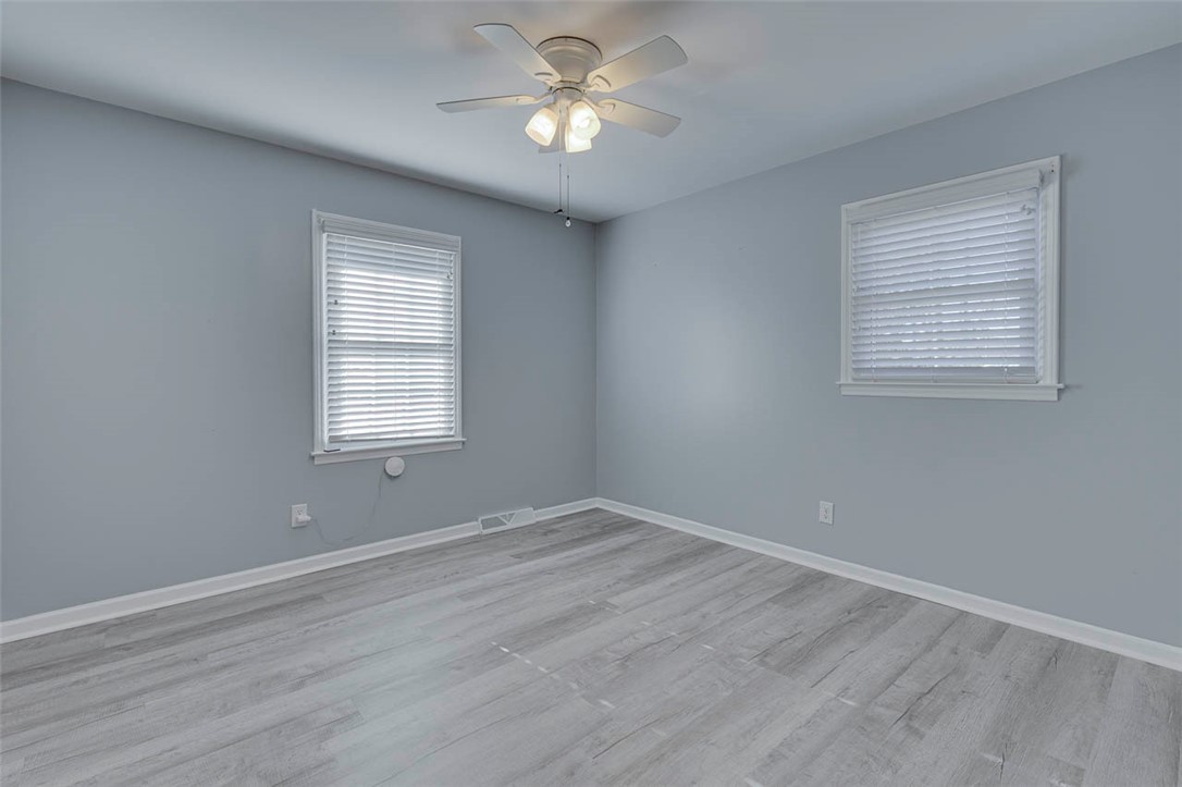 216 Hickory Drive Easley, SC 29642 - Photo 21 of 38