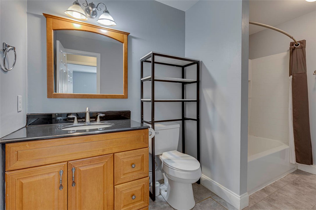 216 Hickory Drive Easley, SC 29642 - Photo 4 of 38