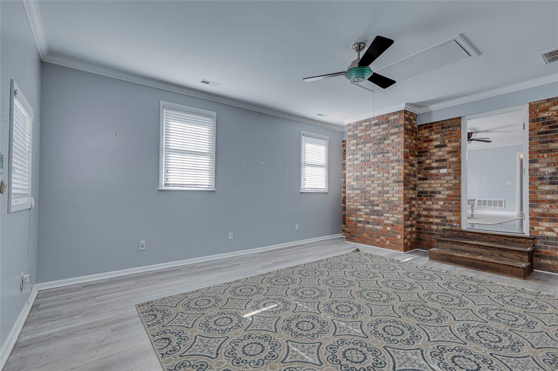 216 Hickory Drive Easley, SC 29642 - Photo 5 of 38