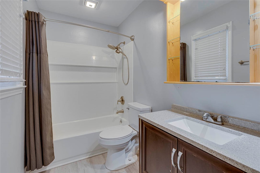 216 Hickory Drive Easley, SC 29642 - Photo 6 of 38