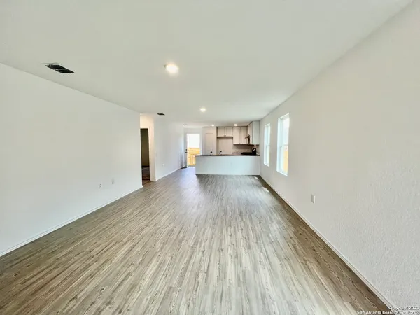 $1,595 | 10542 Nye Pass, San Antonio, TX 78224