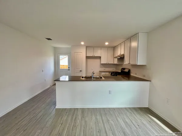 $1,595 | 10542 Nye Pass, San Antonio, TX 78224