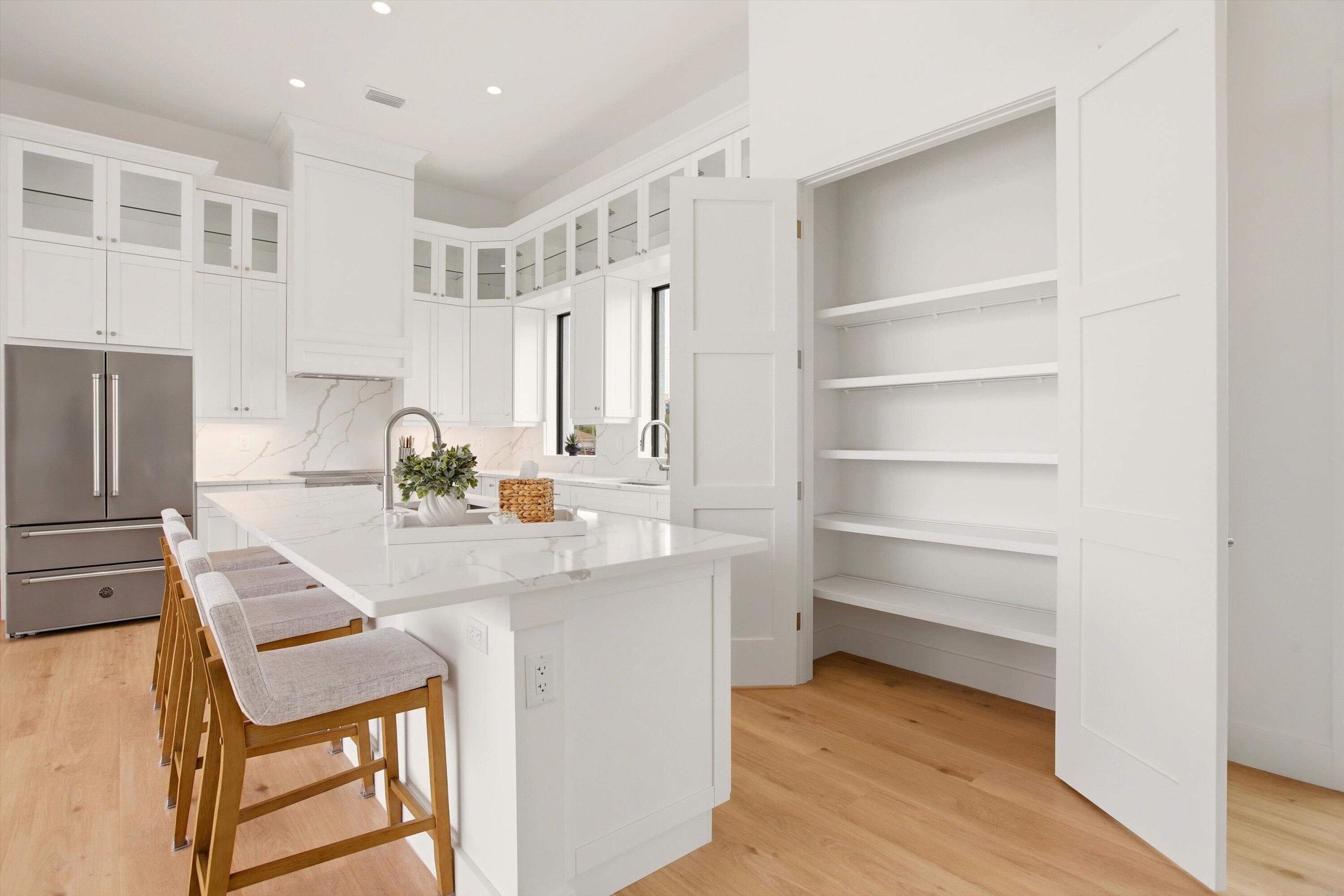 211 Landmark Street Marco Island, FL 34145 - Photo 21 of 85 21-Property Photo 021