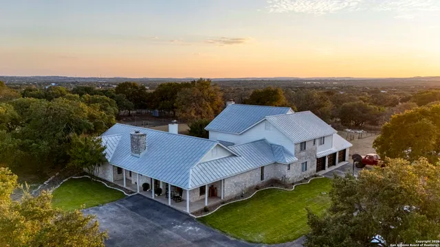 $1,050,000 | 8345 Rolling Acres Trail, Fair Oaks Ranch, TX 78015