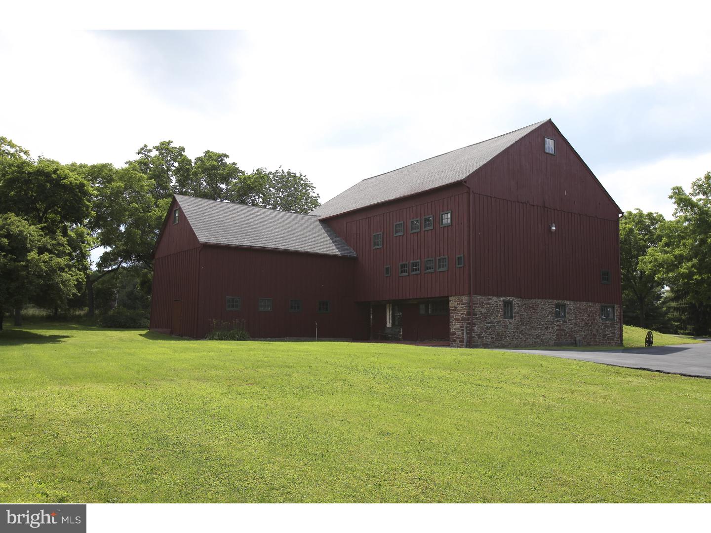 2723 Rickert Road Perkasie, PA 18944 - Photo 24 of 25 Barn