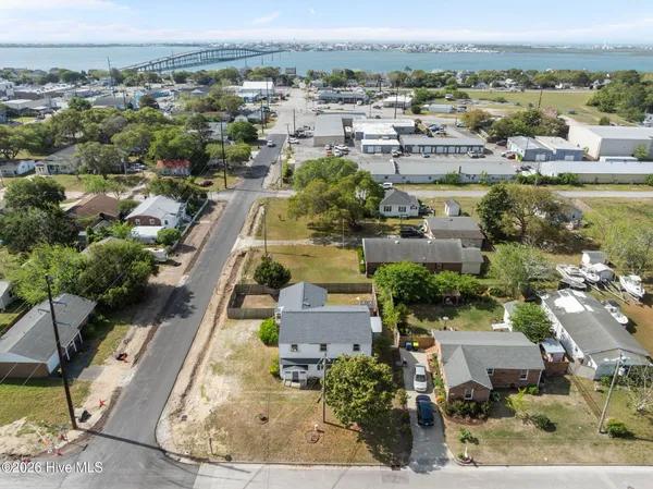 $395,000 | 2501 Avery Street, Morehead City, NC 28557