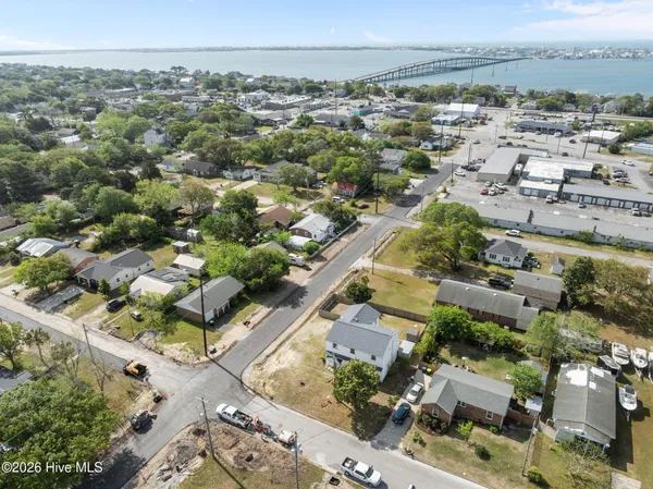 $395,000 | 2501 Avery Street, Morehead City, NC 28557