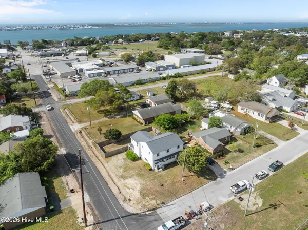 $395,000 | 2501 Avery Street, Morehead City, NC 28557