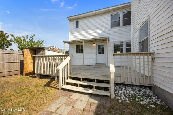 $395,000 | 2501 Avery Street, Morehead City, NC 28557