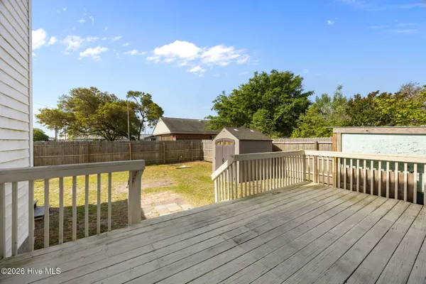 $395,000 | 2501 Avery Street, Morehead City, NC 28557