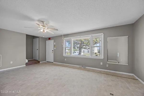 $395,000 | 2501 Avery Street, Morehead City, NC 28557