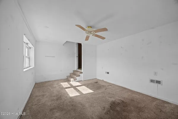 $395,000 | 2501 Avery Street, Morehead City, NC 28557