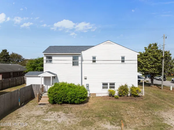 $395,000 | 2501 Avery Street, Morehead City, NC 28557