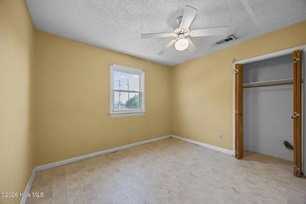 $395,000 | 2501 Avery Street, Morehead City, NC 28557