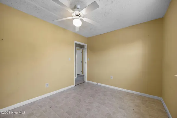 $395,000 | 2501 Avery Street, Morehead City, NC 28557