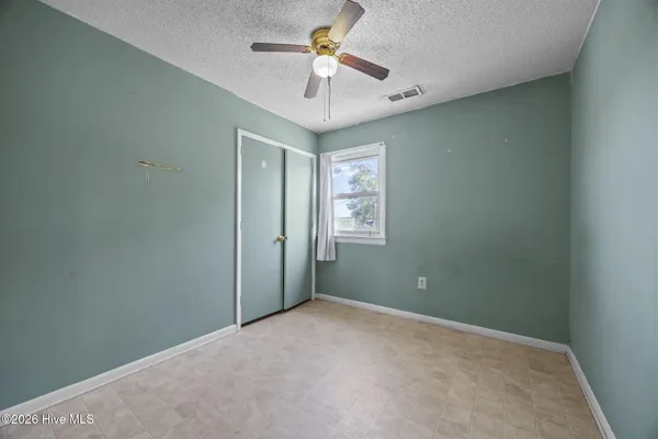 $395,000 | 2501 Avery Street, Morehead City, NC 28557