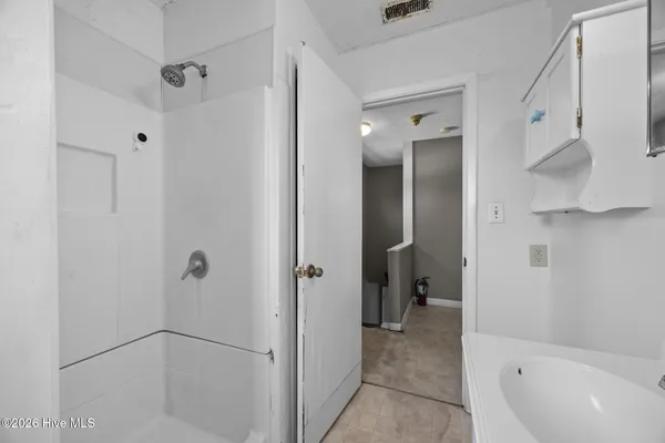 $395,000 | 2501 Avery Street, Morehead City, NC 28557