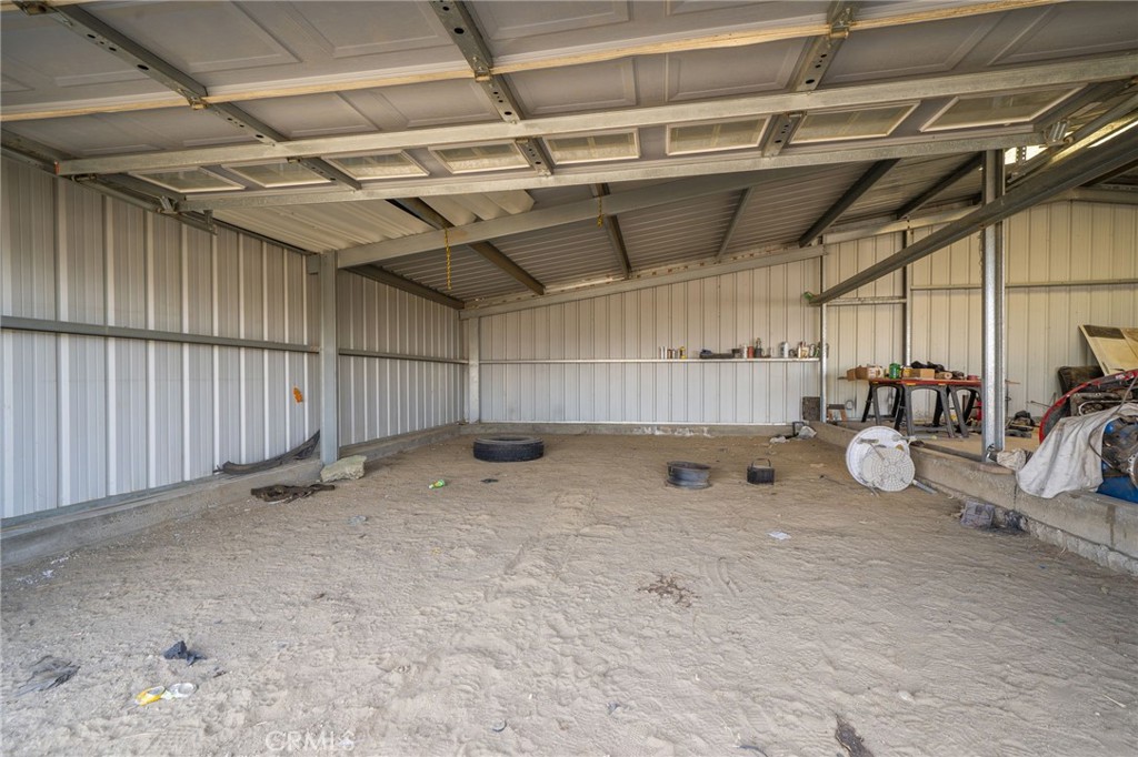 13221 Arena Road Pinon Hills, CA 92372 - Photo 18 of 19 a view of garage
