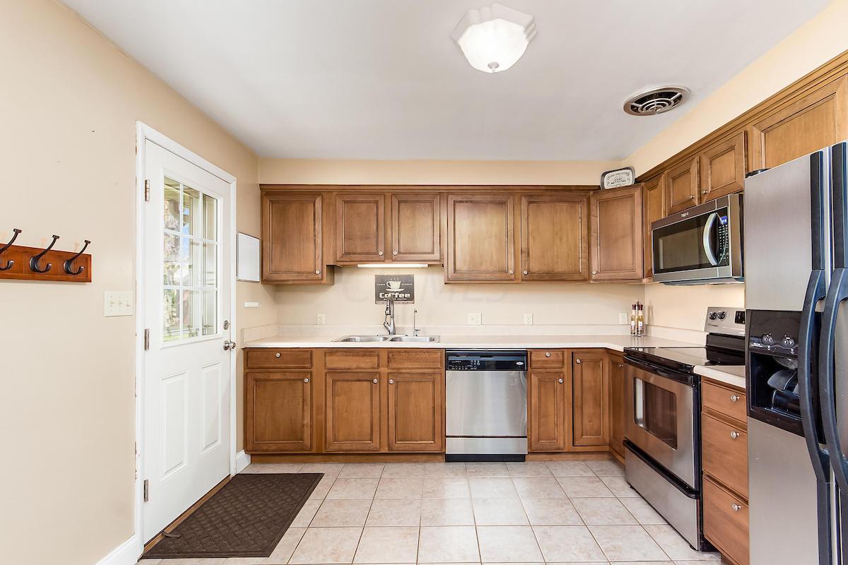 11155 Milnor Road Pickerington, OH 43147 - Photo 5 of 30 Gallery Image 5