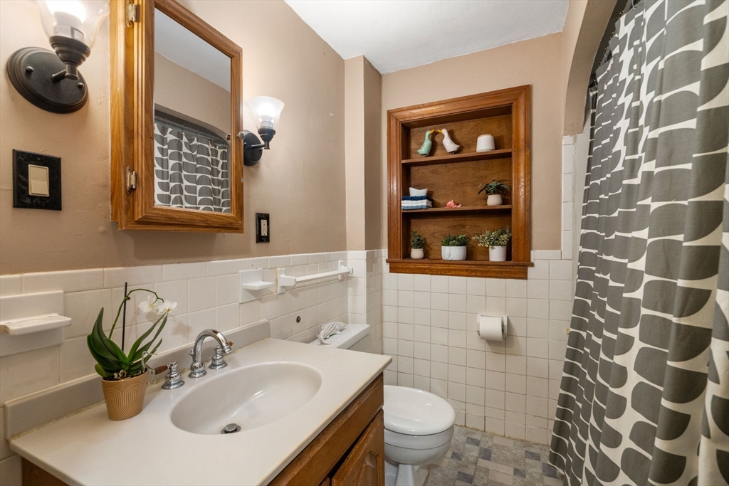 52 Merrimac Avenue Springfield, MA 01104 - Photo 21 of 29 Gallery Image 21