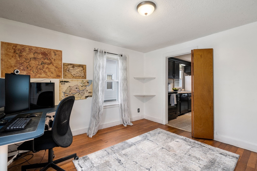 52 Merrimac Avenue Springfield, MA 01104 - Photo 7 of 29 Gallery Image 7