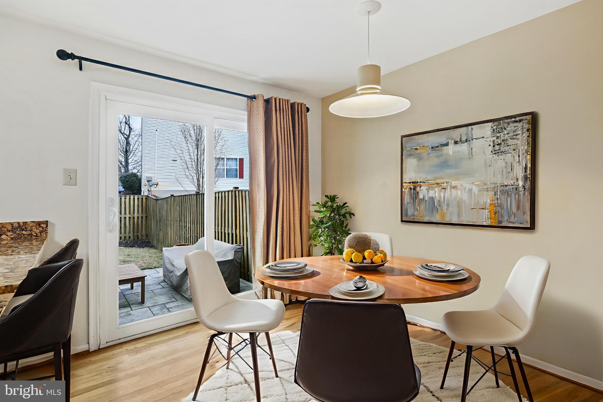 4723 Hallowed Streme Ellicott City, MD 21042 - Photo 13 of 40 Virtually Staged.