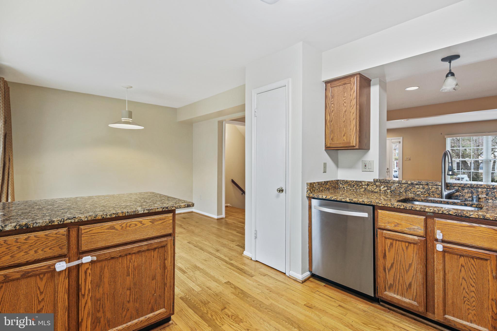 4723 Hallowed Streme Ellicott City, MD 21042 - Photo 10 of 40 Modern kitchen with elegant finishes.