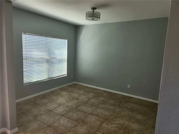 $2,200 | 5274 Oakland Lake Circle, Fort Pierce, FL 34951