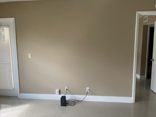 6283 La Costa Drive, Unit D Boca Raton, FL 33433 - Photo 2 of 7 Photo 2