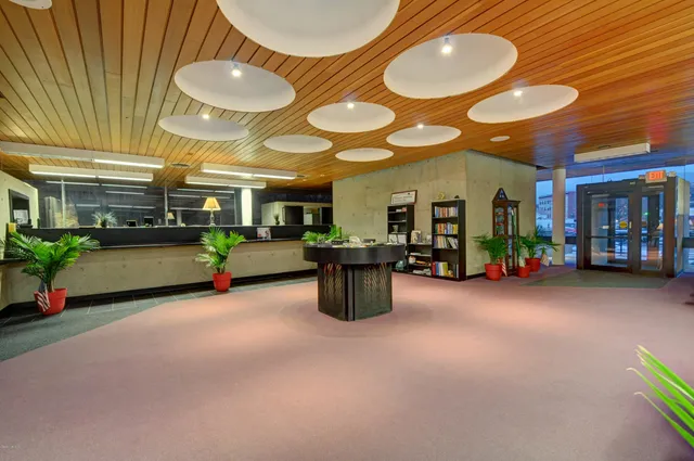 $13 | 10 Center Street, Adams, MA 01220