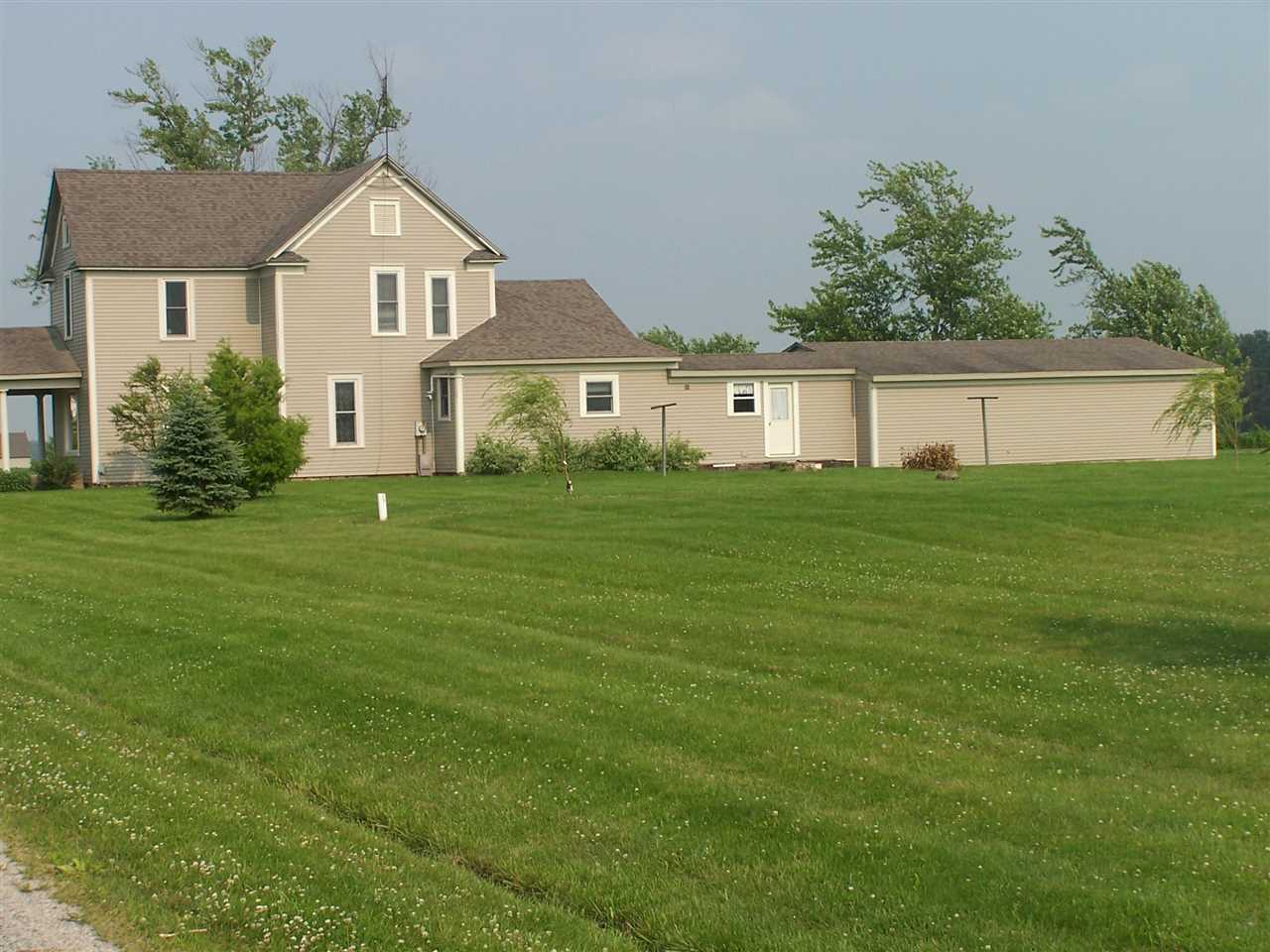 466 West 300 North Decatur, IN 46733 - Photo 2 of 16
