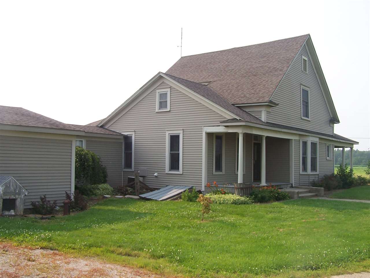 466 West 300 North Decatur, IN 46733 - Photo 3 of 16