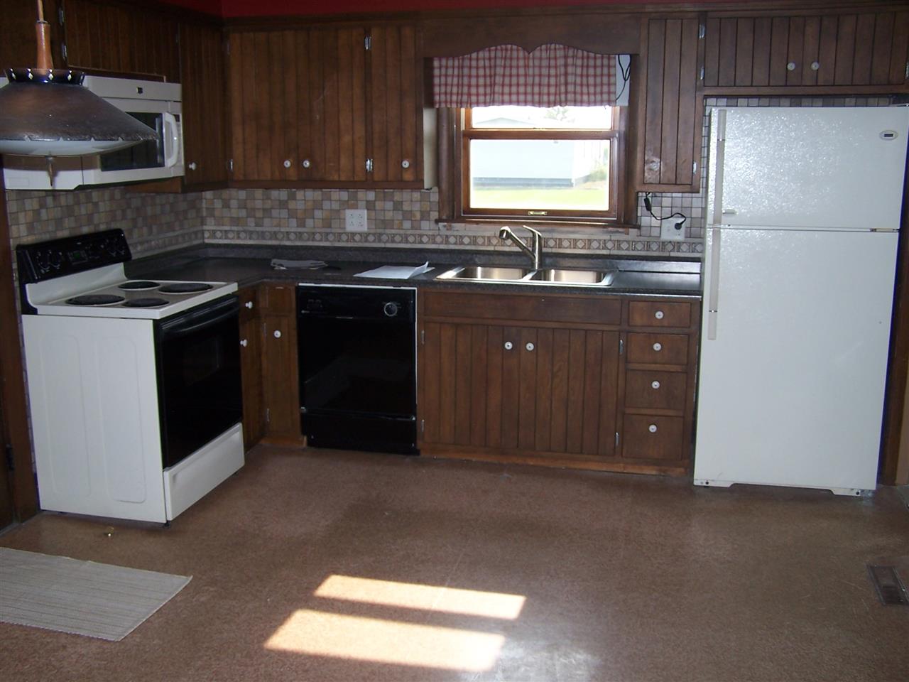 466 West 300 North Decatur, IN 46733 - Photo 6 of 16