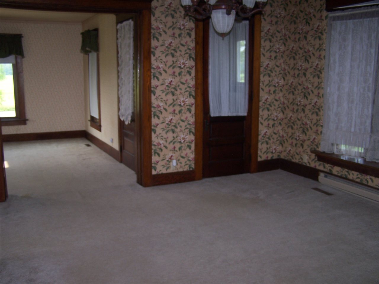 466 West 300 North Decatur, IN 46733 - Photo 9 of 16