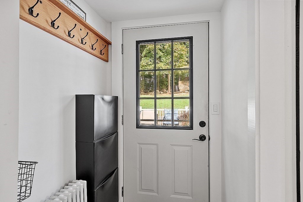 26 Madison Square Gloucester, MA 01930 - Photo 16 of 27