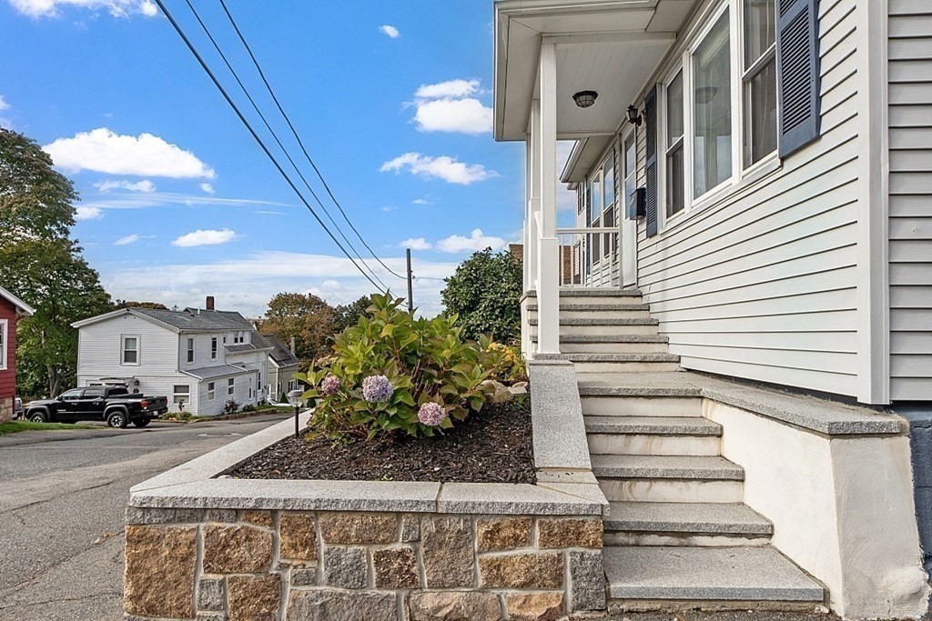 26 Madison Square Gloucester, MA 01930 - Photo 3 of 27