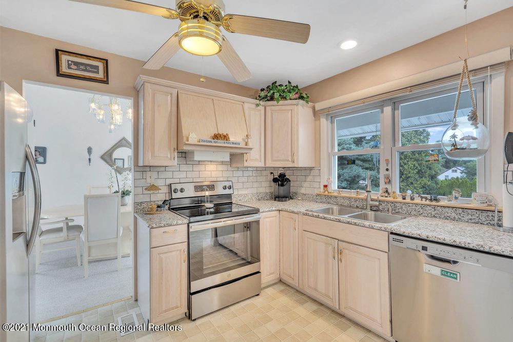 480 Iron Bridge Road Freehold, NJ 07728 - Photo 14 of 55 019_dsc03592