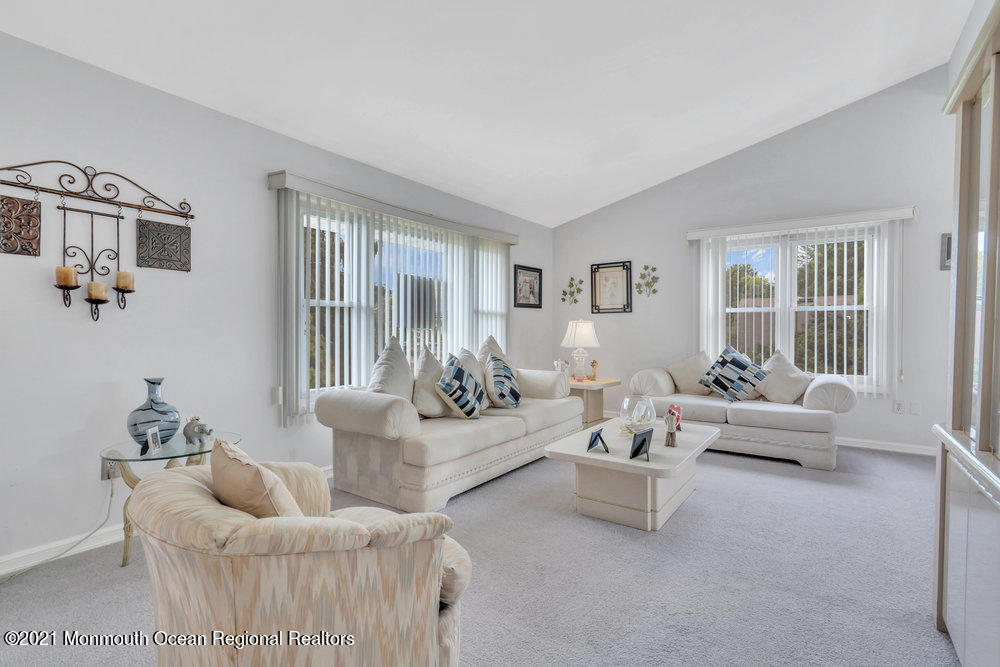 480 Iron Bridge Road Freehold, NJ 07728 - Photo 3 of 55 008_dsc03537