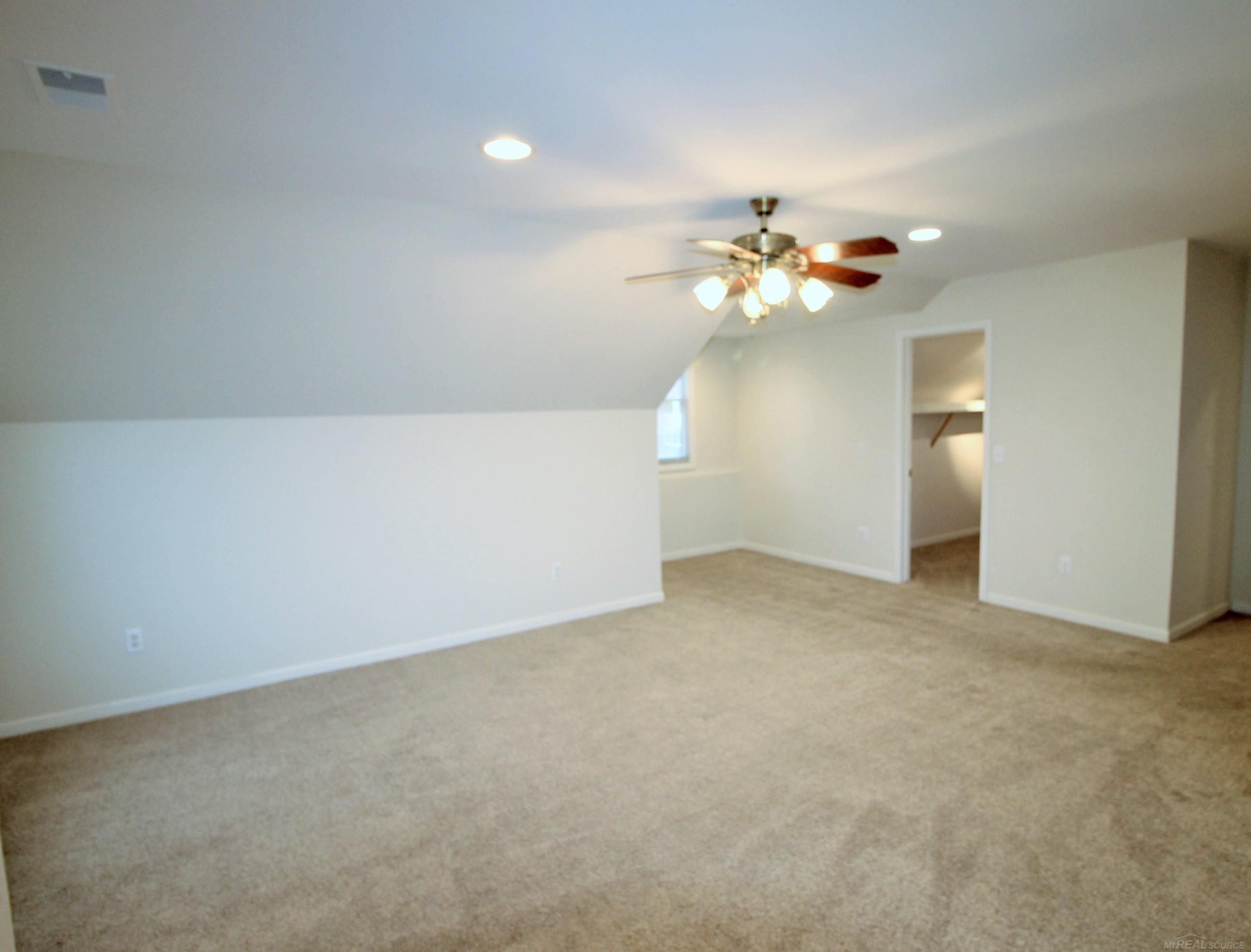 1424 Torrey Road Grosse Pointe Woods, MI 48236 - Photo 31 of 54