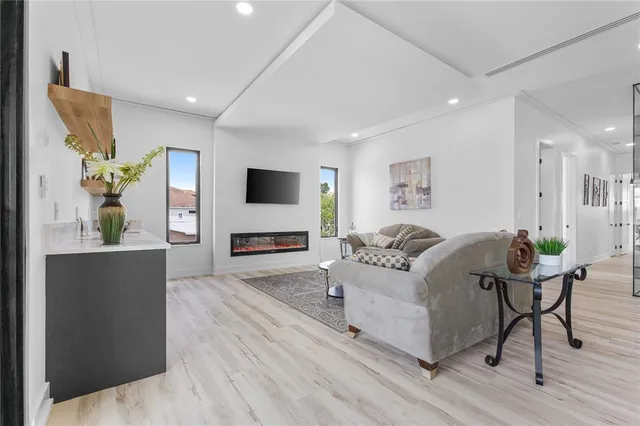 $4,995,000 | 2121 Bayou Grande Boulevard Northeast, St. Petersburg, FL 33703