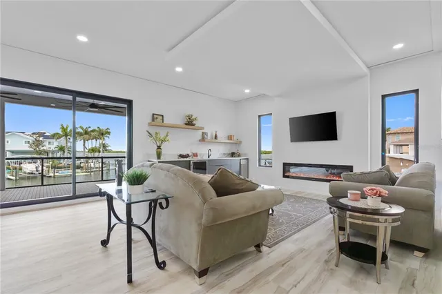 $4,995,000 | 2121 Bayou Grande Boulevard Northeast, St. Petersburg, FL 33703