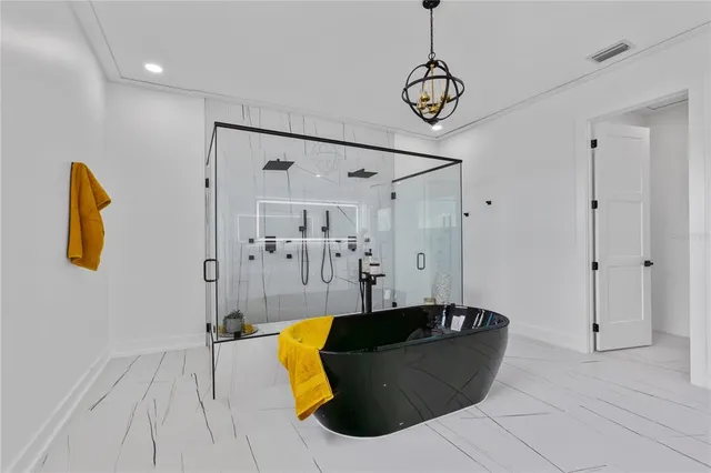 $4,995,000 | 2121 Bayou Grande Boulevard Northeast, St. Petersburg, FL 33703