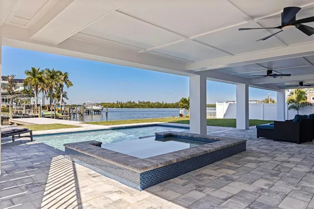 $4,995,000 | 2121 Bayou Grande Boulevard Northeast, St. Petersburg, FL 33703